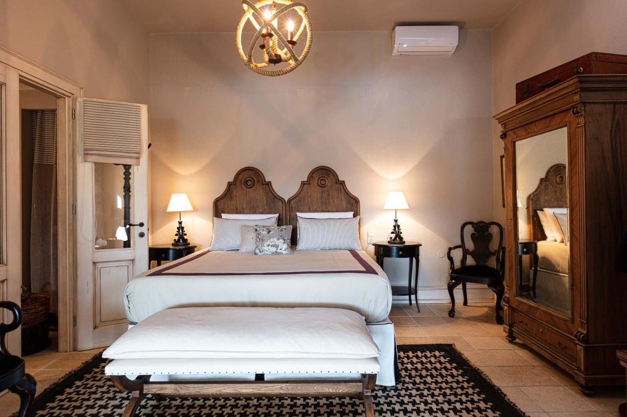 Villa Mantilari Wine Estate 7 Apartments 2 Private Pools 1 Heated Tennis Court Fitness Center Archanes Exterior foto