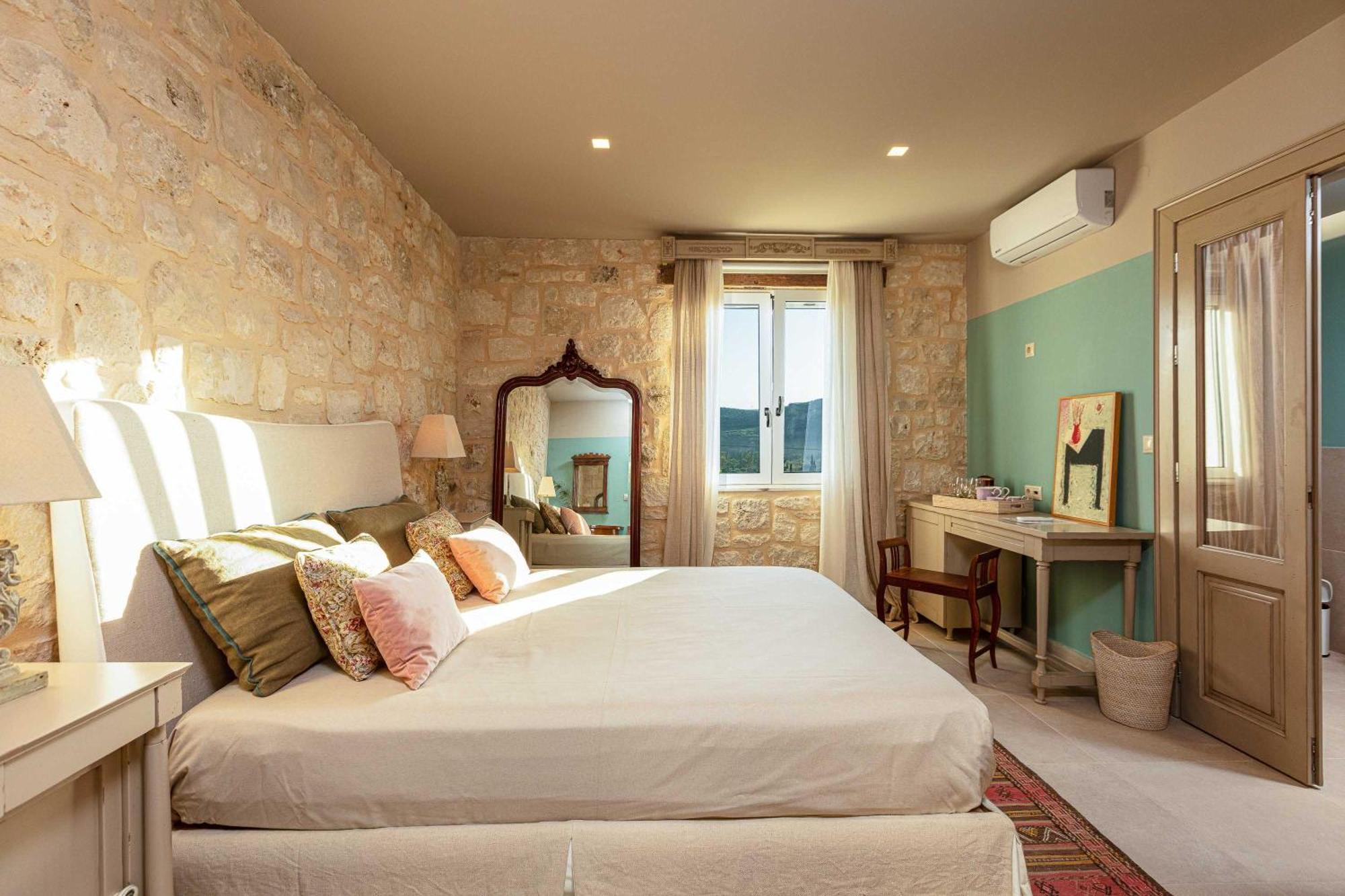 Villa Mantilari Wine Estate 7 Apartments 2 Private Pools 1 Heated Tennis Court Fitness Center Archanes Quarto foto